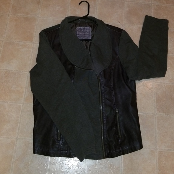 Jacket - Picture 2 of 4